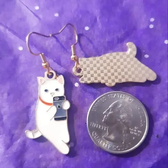 Cat Earrings   - Picture 4 of 5